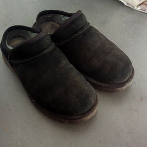 Ugh slippers black
